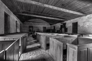 Original box pews; 1733